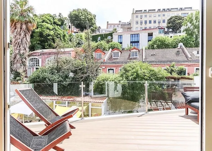 Liberdade Spacious Duplex Apt With Ac