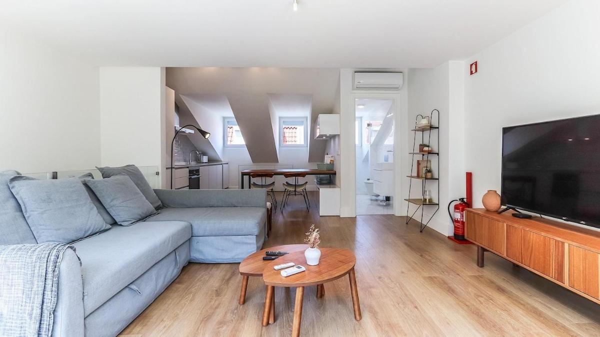 Liberdade Spacious Duplex With Ac Apartment