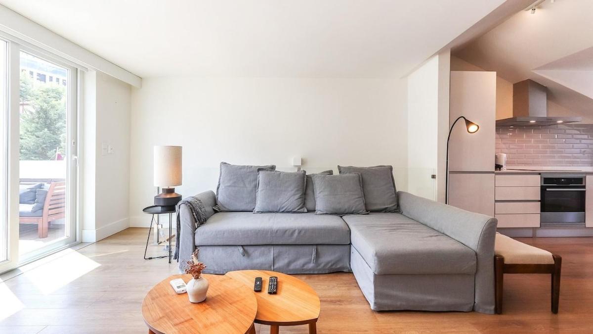 Apartment Liberdade Spacious Duplex With Ac Lissabon